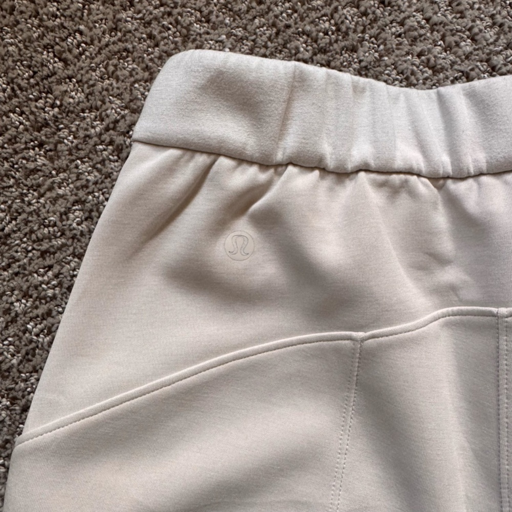Lululemon Softstreme Relaxed High-Rise Pant - Picture 7 of 7